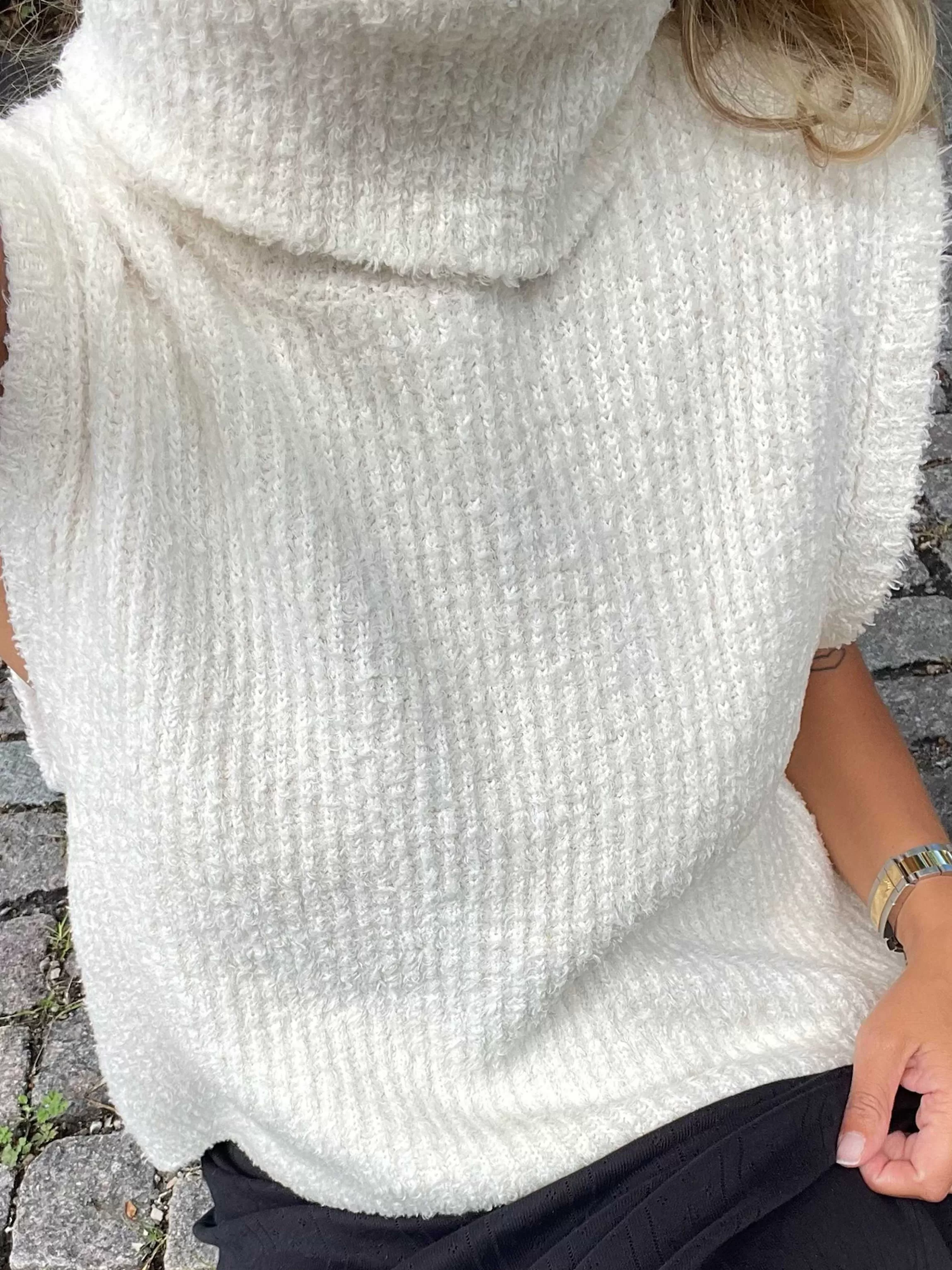 Djerf Avenue Turtleneck Top Cream Outlet